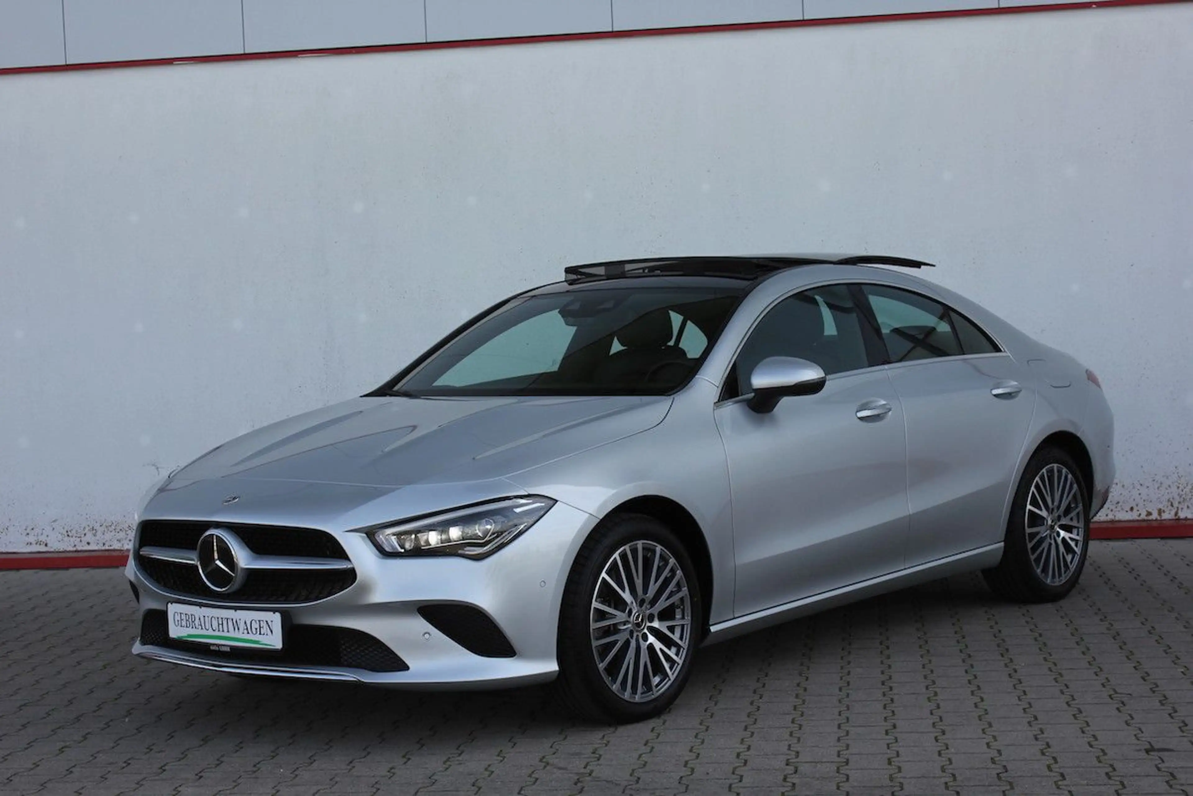 Mercedes-Benz CLA 250 e Coupé Cp EQ Plug-In ACC 23.013 € NETTO
