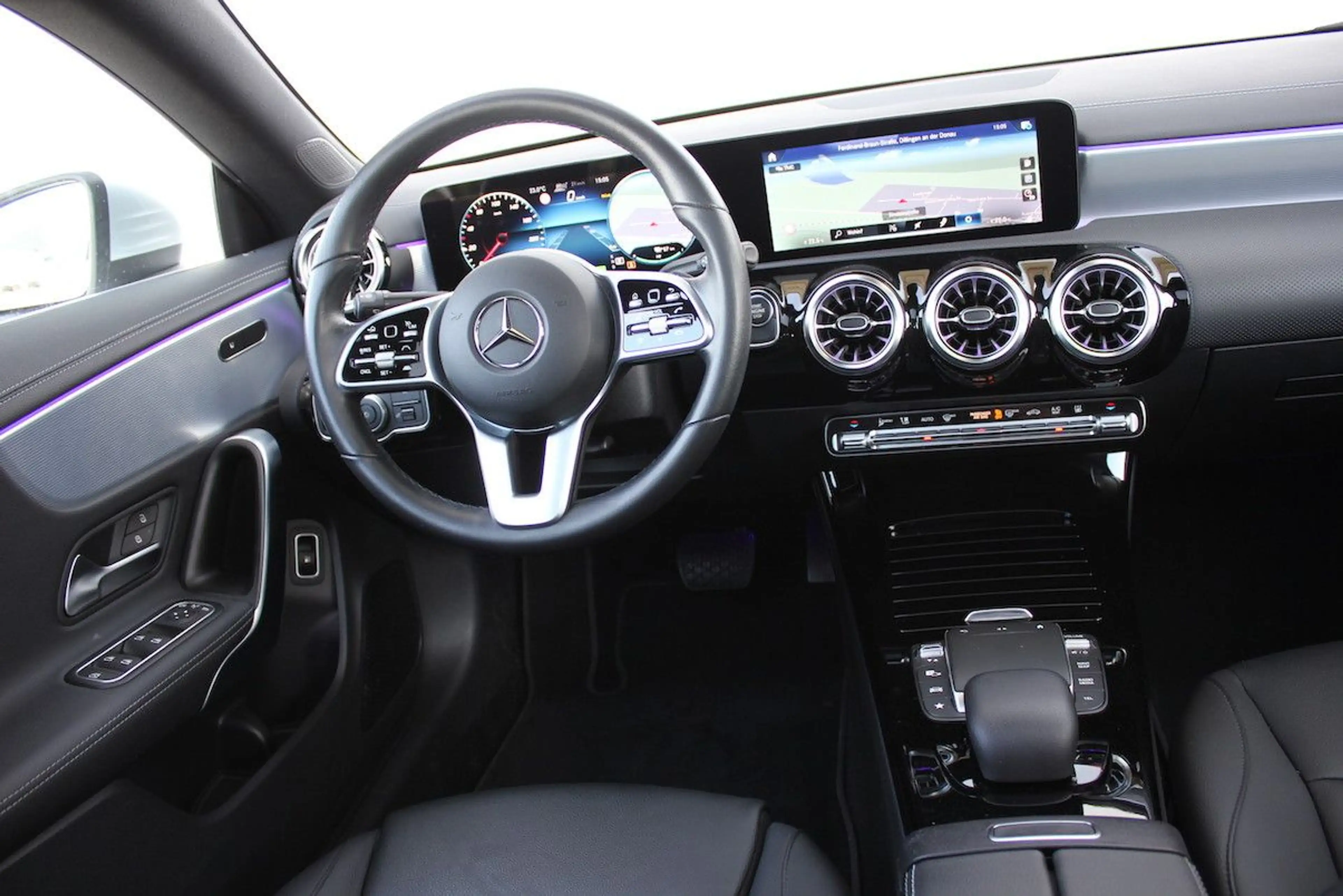 Mercedes-Benz CLA 250 e Coupé Cp EQ Plug-In ACC 23.013 € NETTO — photo 7
