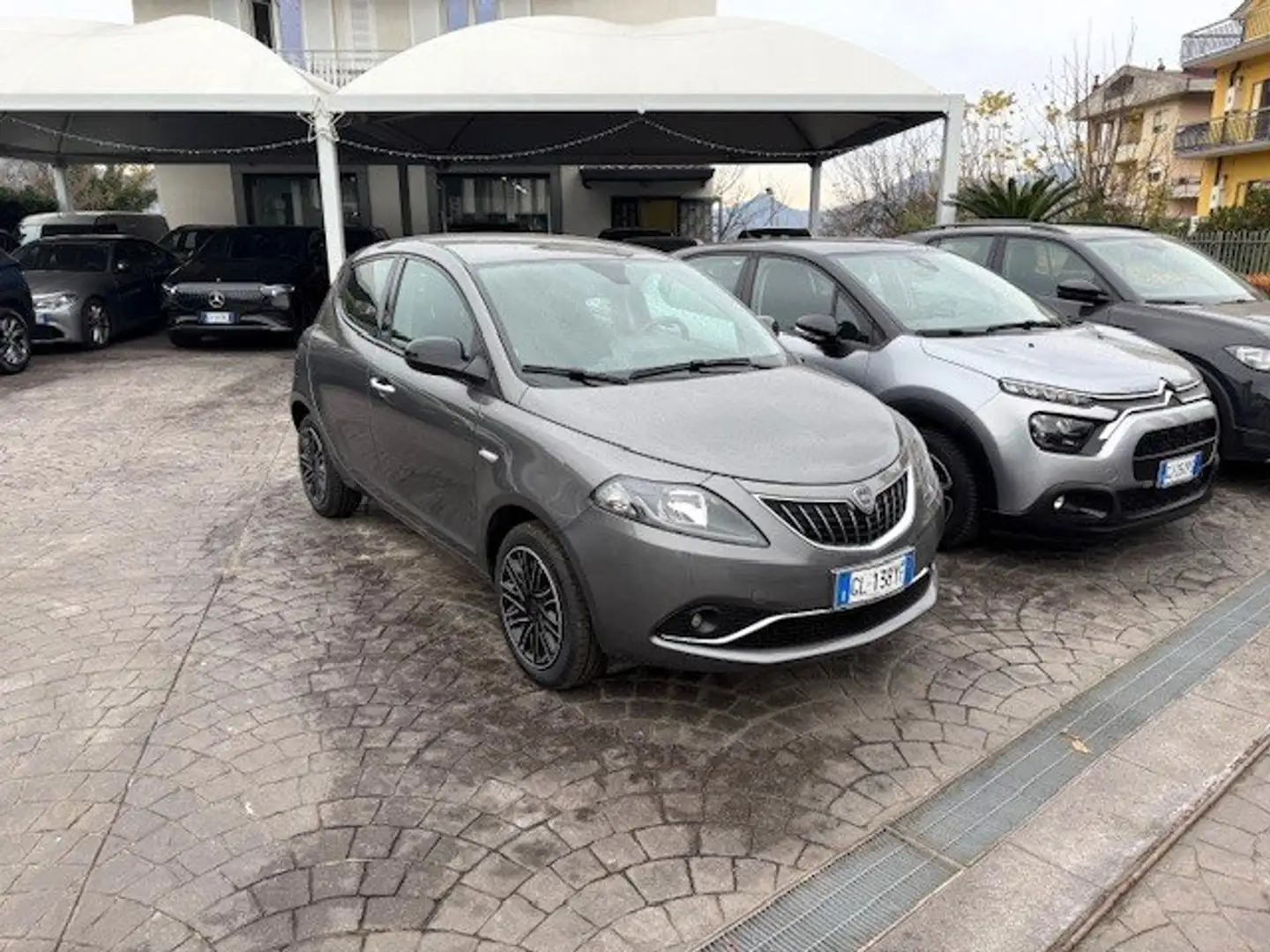 Lancia Ypsilon 1.0 FireFly 5 porte S&S Hybrid Ecochic Gold Blu/Azzurro - 1