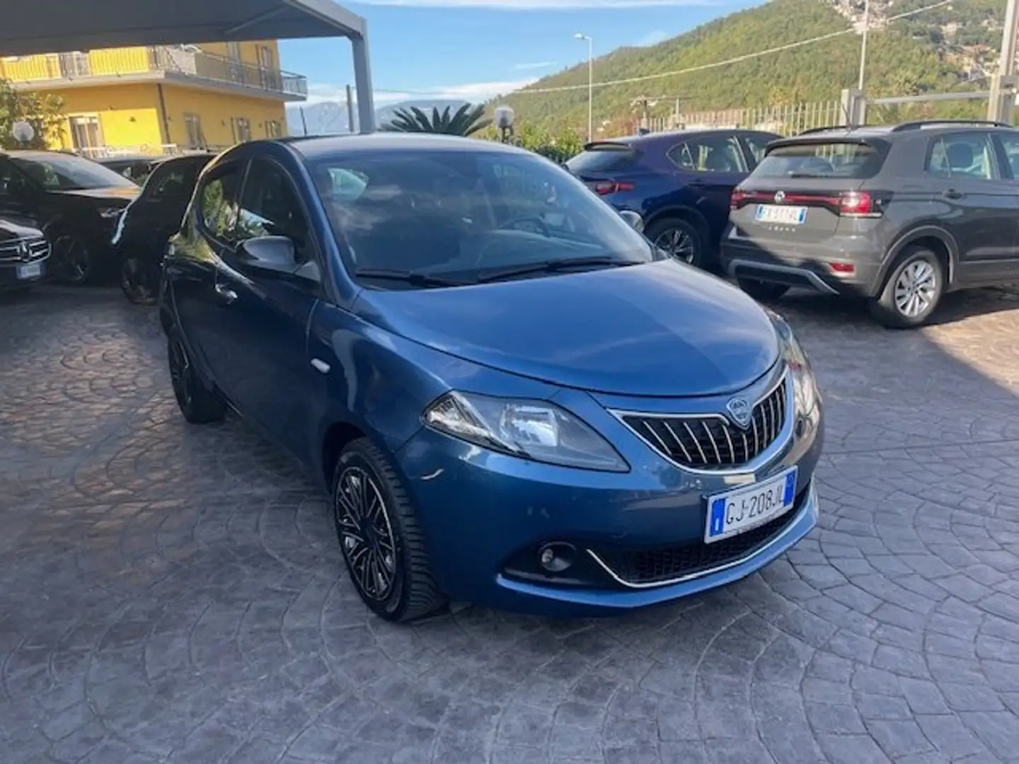 Lancia Ypsilon 1.0 firefly hybrid Gold Blu/Azzurro - 1