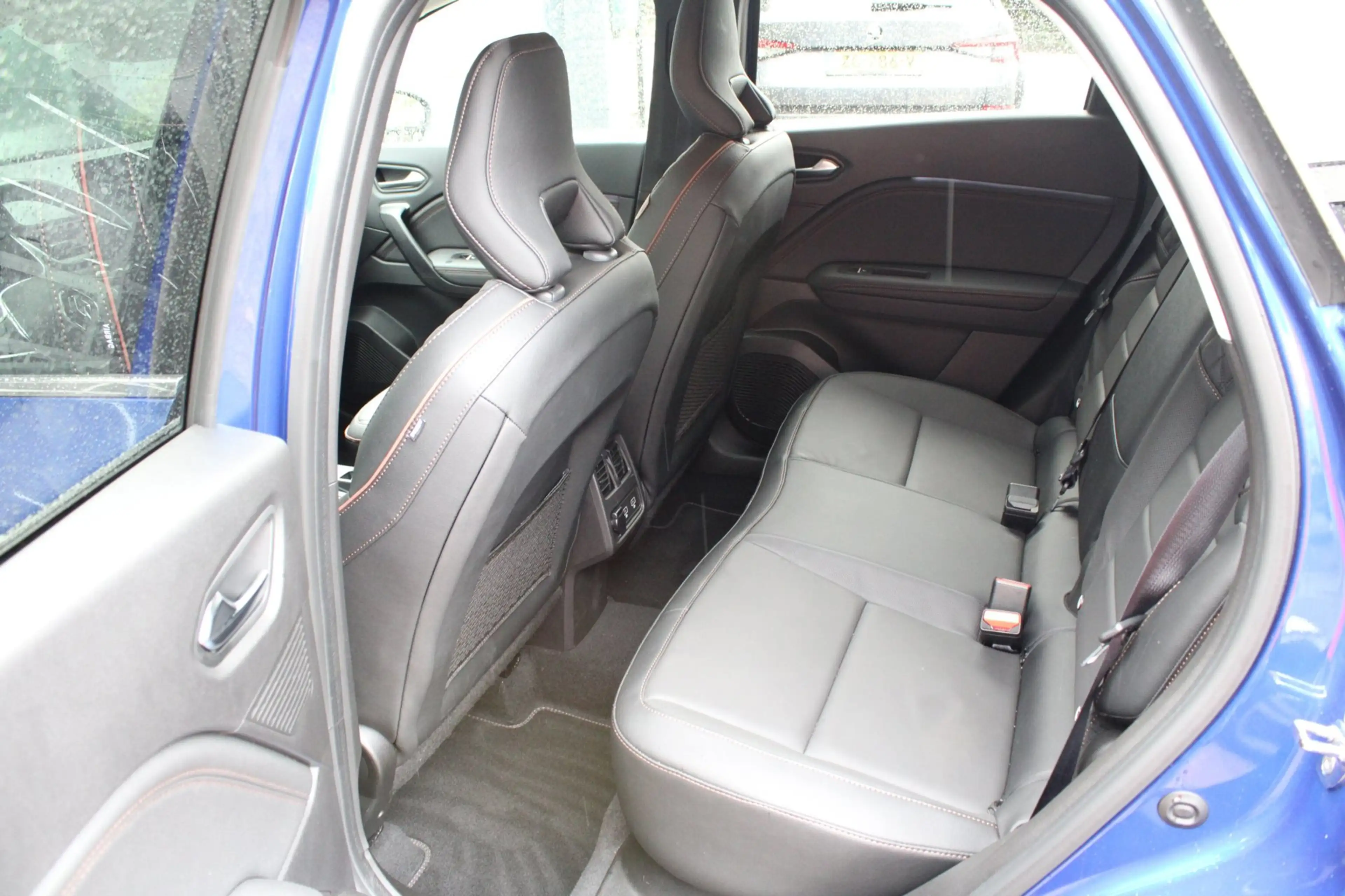 Renault Captur 1.3 TCe 140 Initiale Paris — photo 14