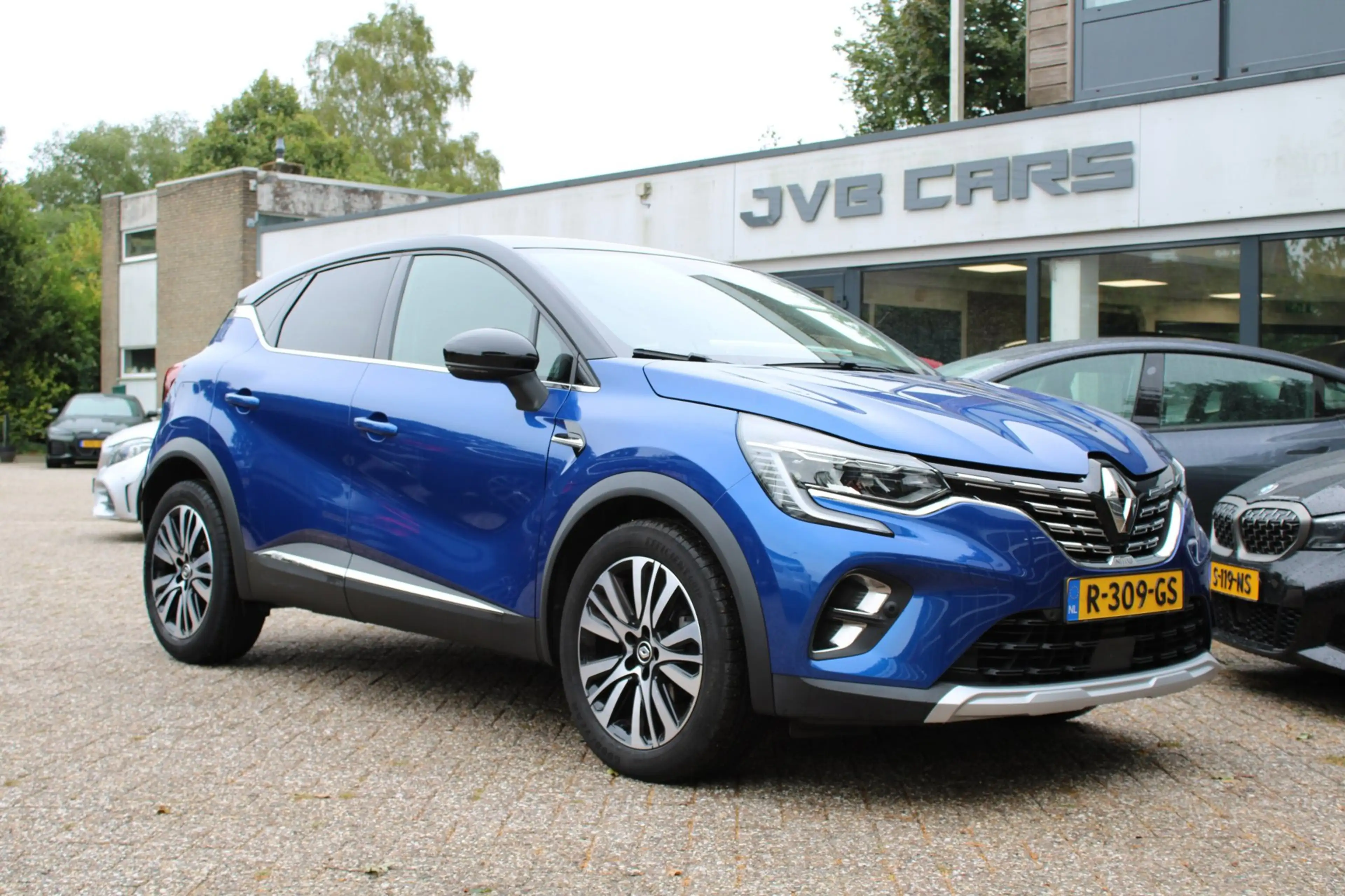 Renault Captur 1.3 TCe 140 Initiale Paris — photo 6