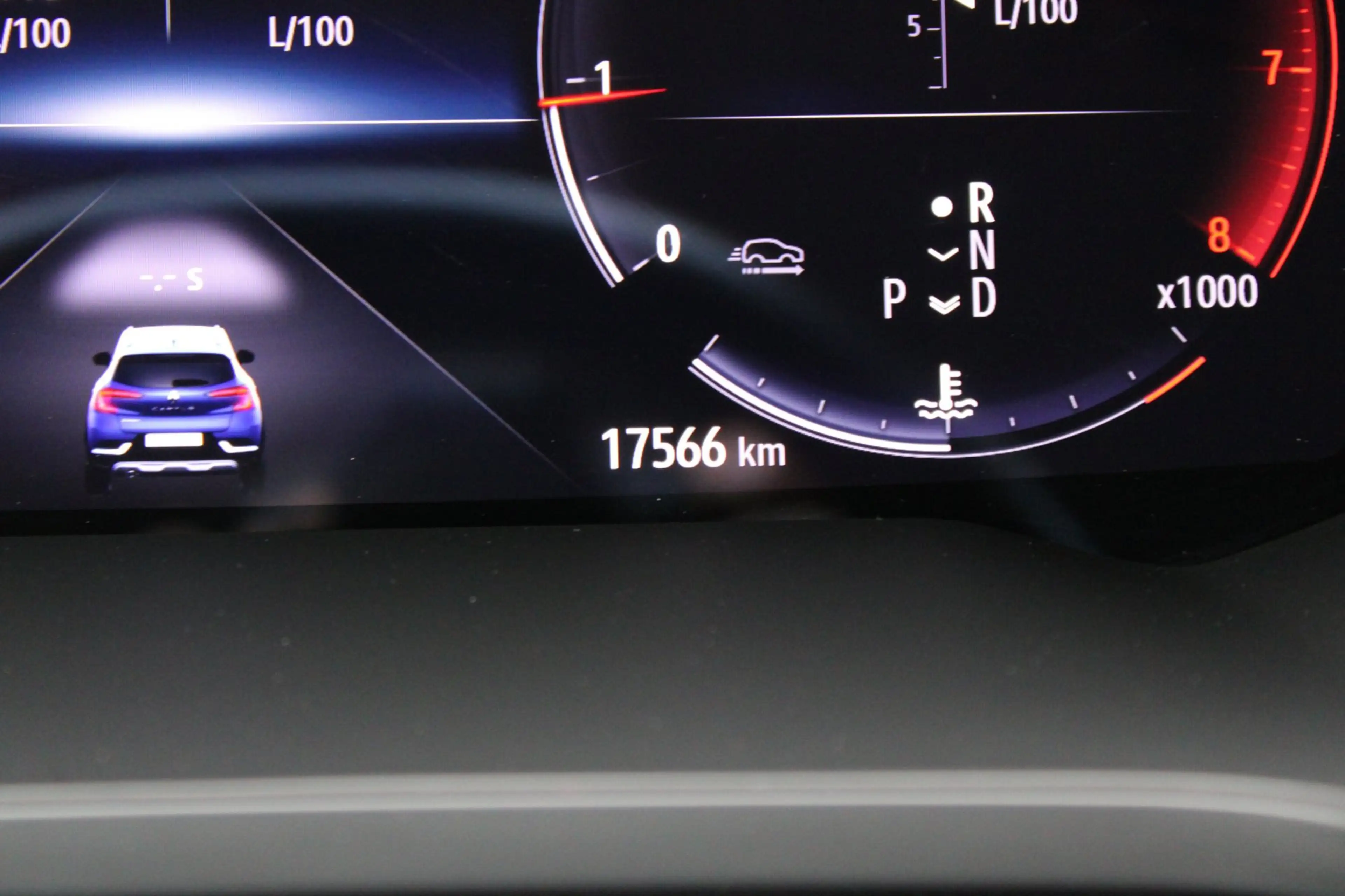 Renault Captur 1.3 TCe 140 Initiale Paris — photo 33