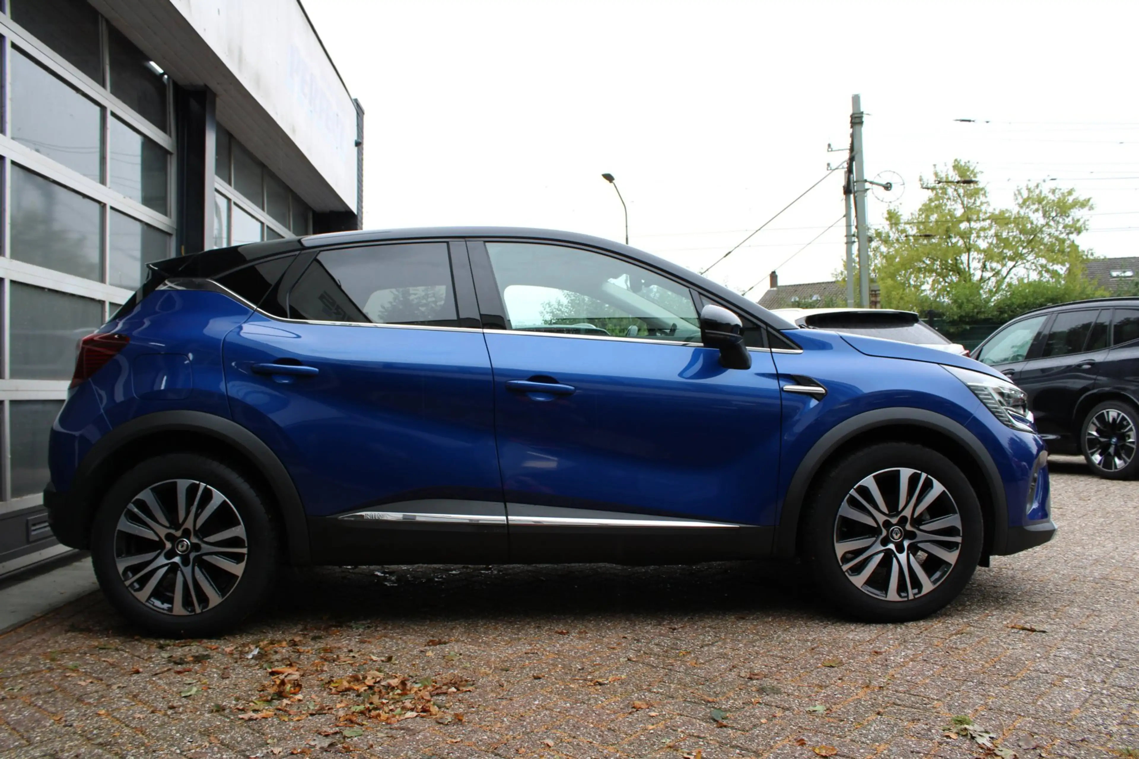 Renault Captur 1.3 TCe 140 Initiale Paris — photo 5