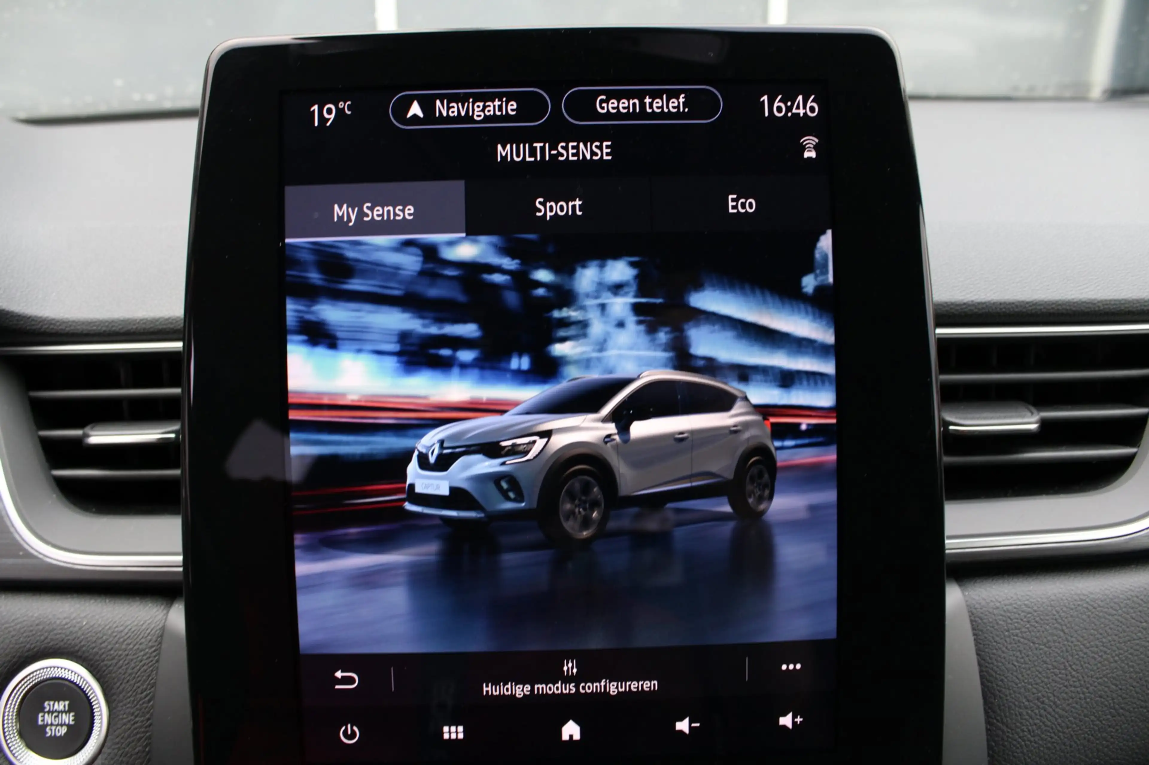 Renault Captur 1.3 TCe 140 Initiale Paris — photo 30