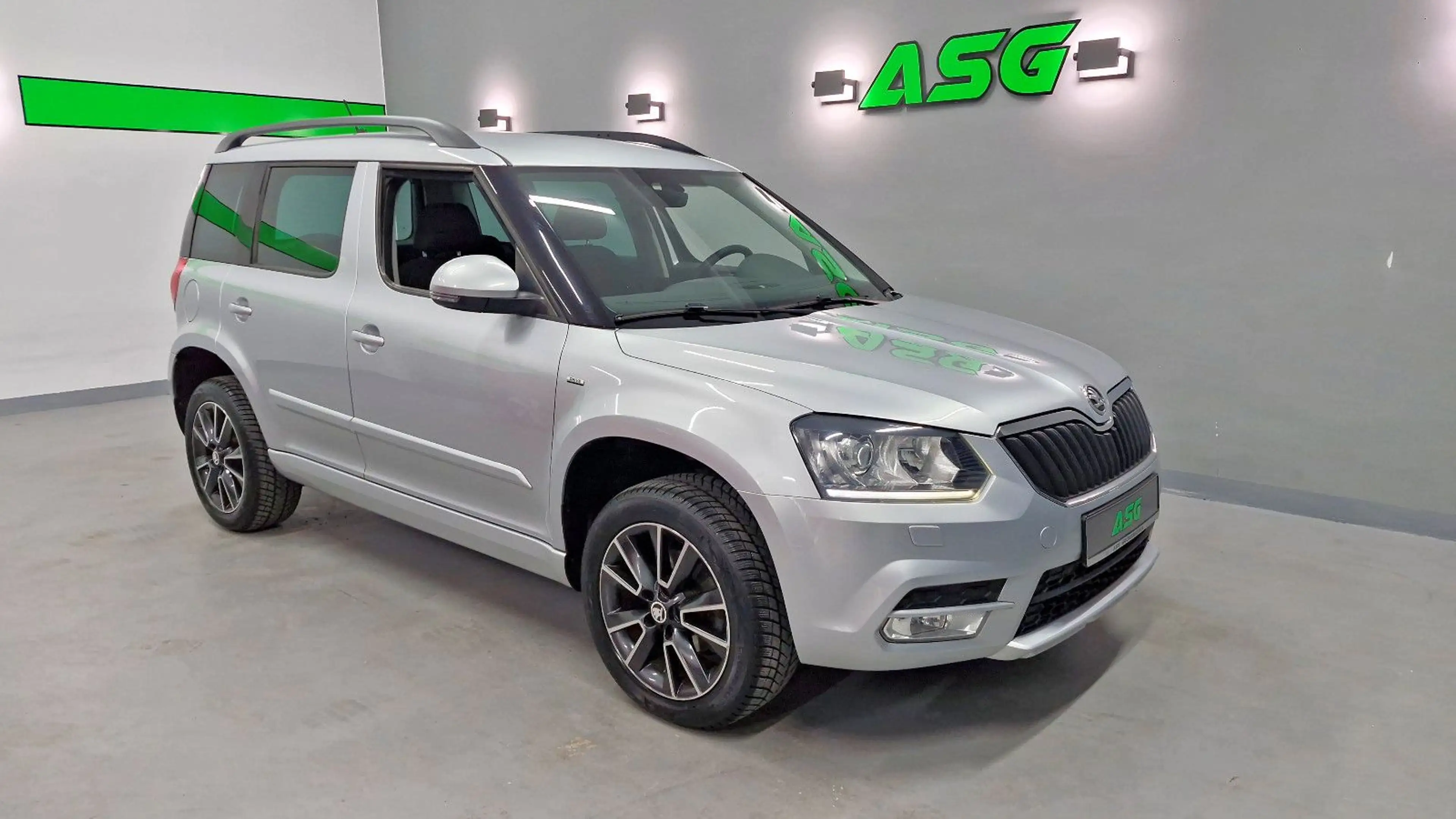 Skoda Yeti 2,0 TDI Drive 4x4 - AHK