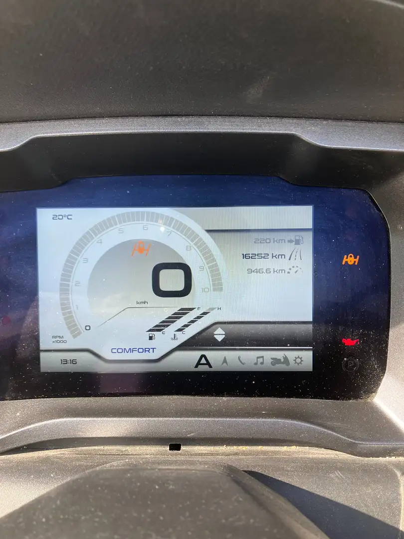 Piaggio MP3 400 Negro - 2