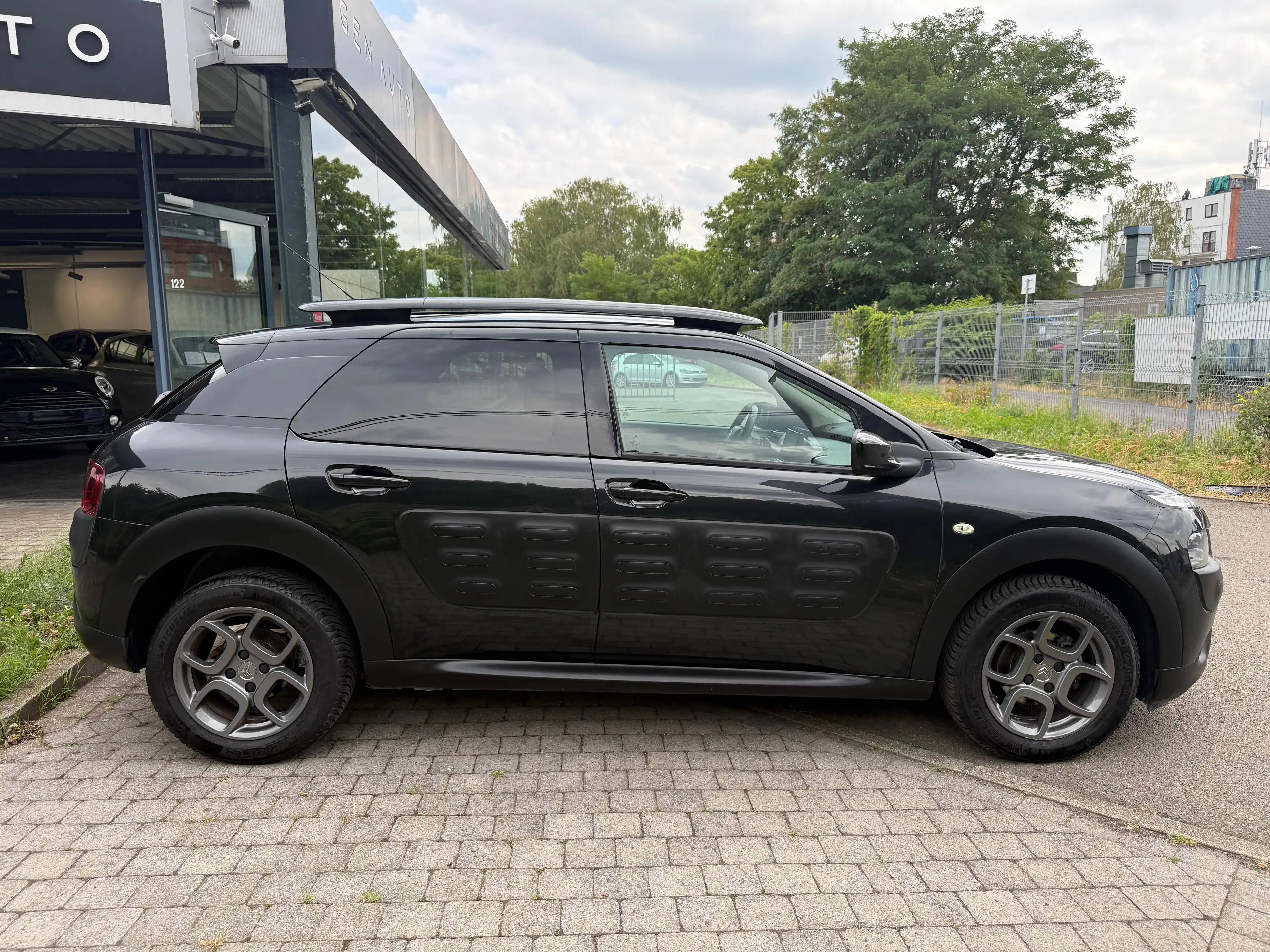 Citroen C4 Cactus 1.6 BlueHDi Shine Edition Midnight GPS Camera Led * 12 MOIS GARANTIE * — photo 4