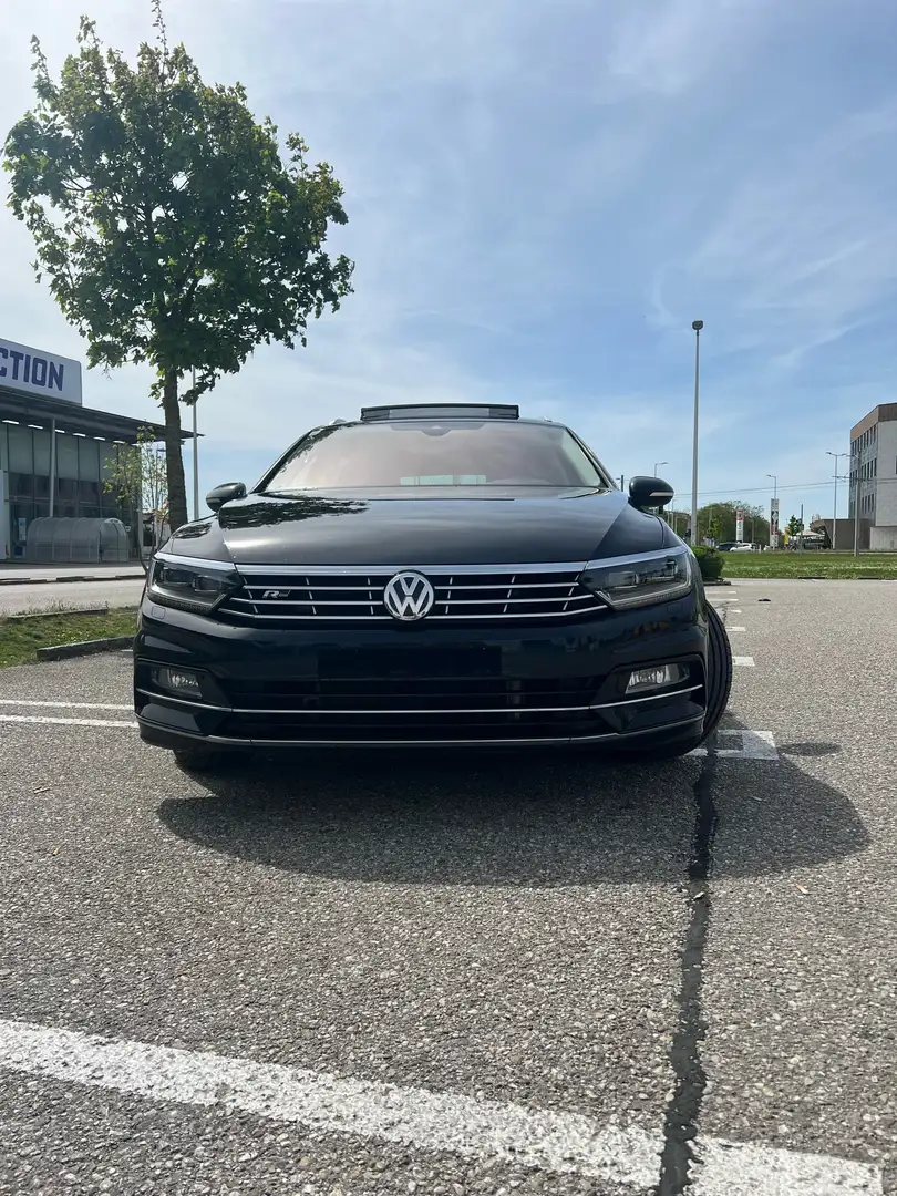 Volkswagen Passat Variant Highline 2,0 TDI DSG Schwarz - 1