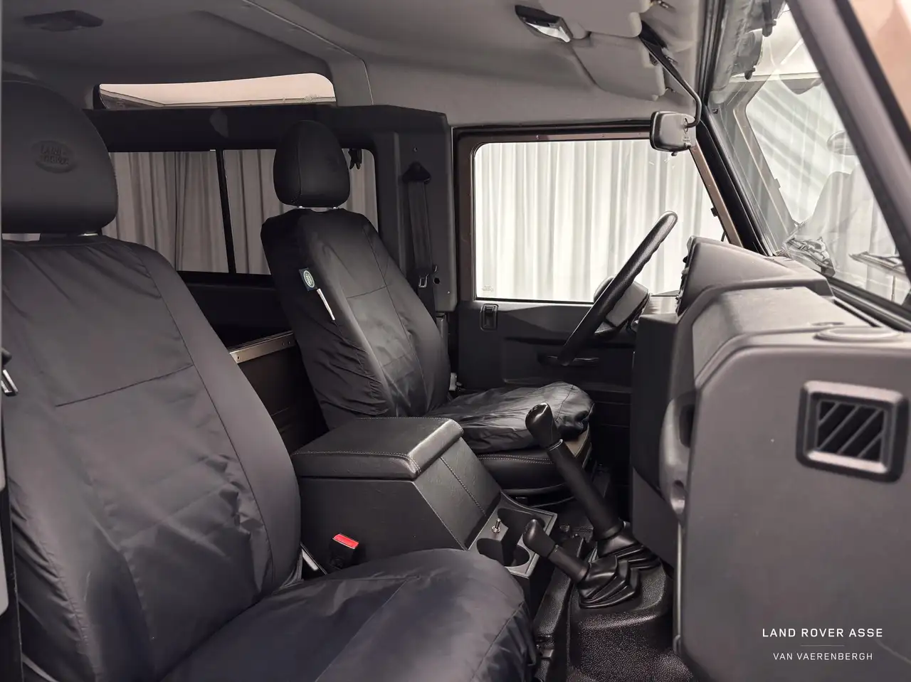 Land Rover Defender 90/ DEFENDER EXCLUSIVE/ LICHTE VRACHT — foto 3