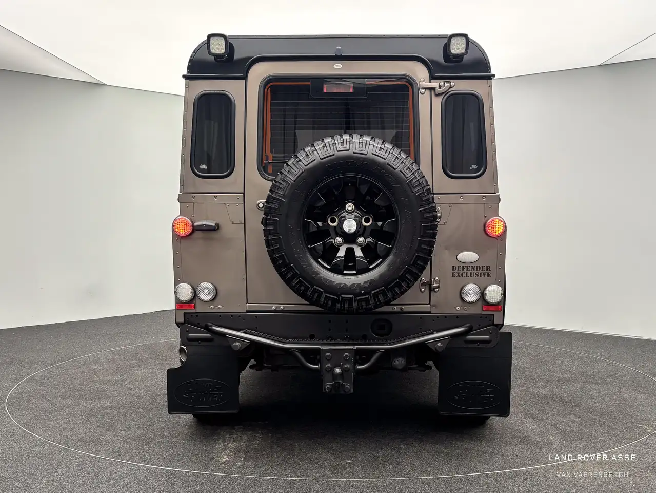 Land Rover Defender 90/ DEFENDER EXCLUSIVE/ LICHTE VRACHT — foto 7