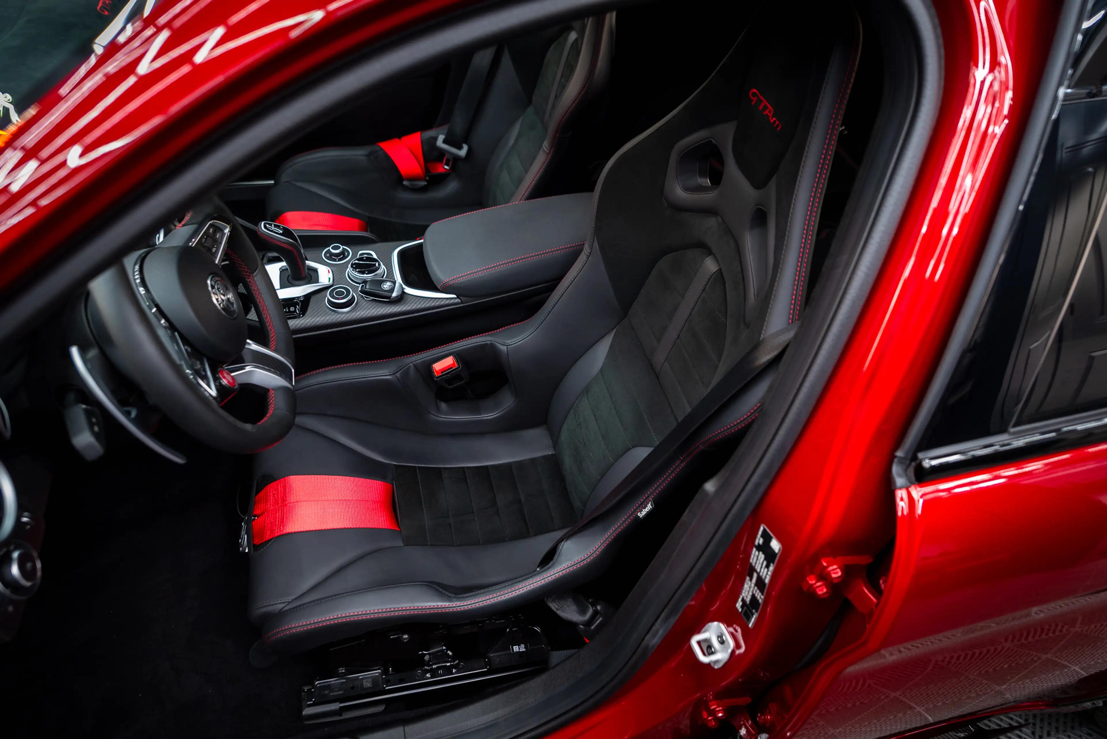 Alfa Romeo Giulia 2.9 V6 Quadrifoglio GTAm|EXPORT PRICE|1.Hd|Ceramic — photo 29