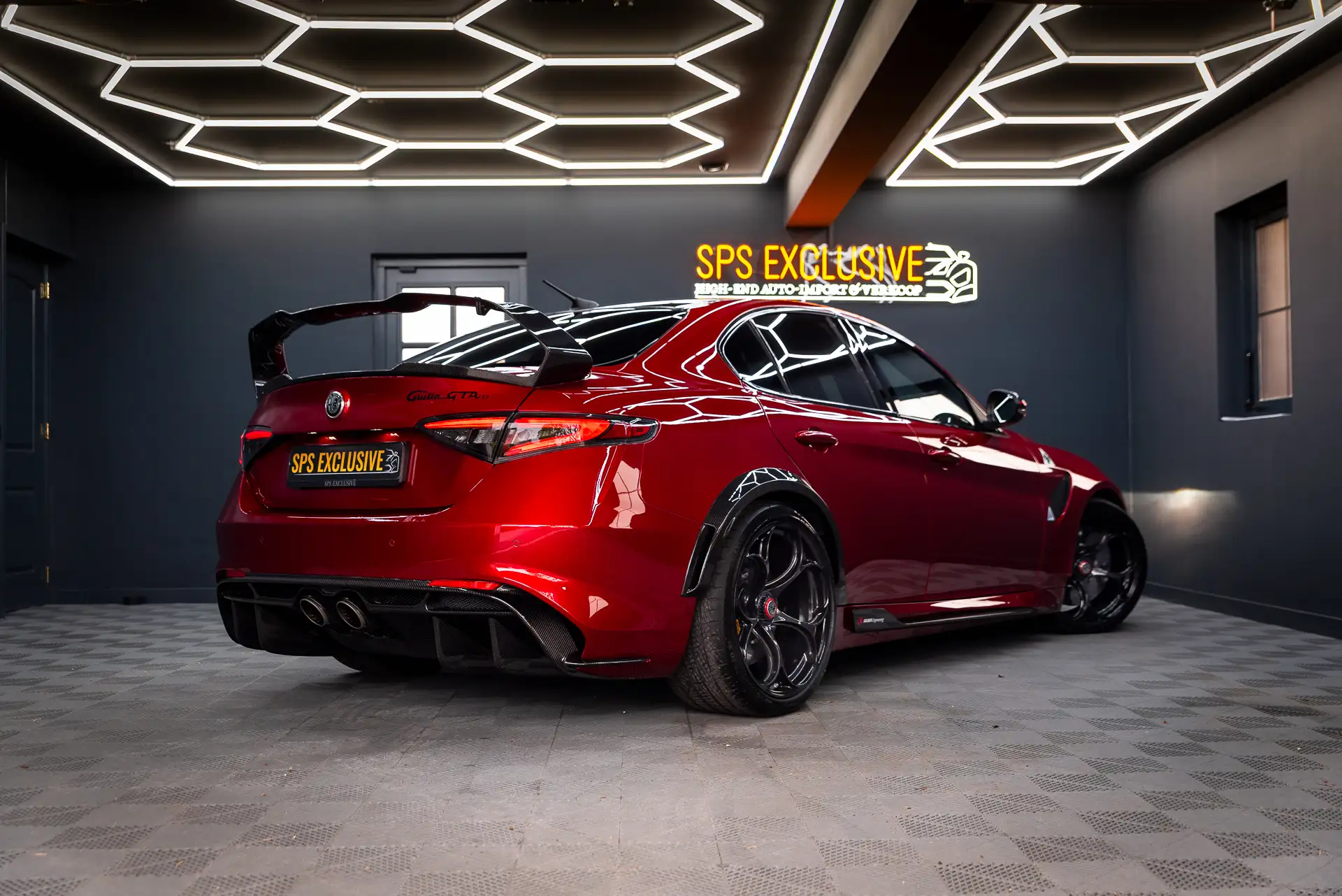알파 로메오 줄리아 2.9 V6 Bi-Turbo 2022 빨강 사진 2