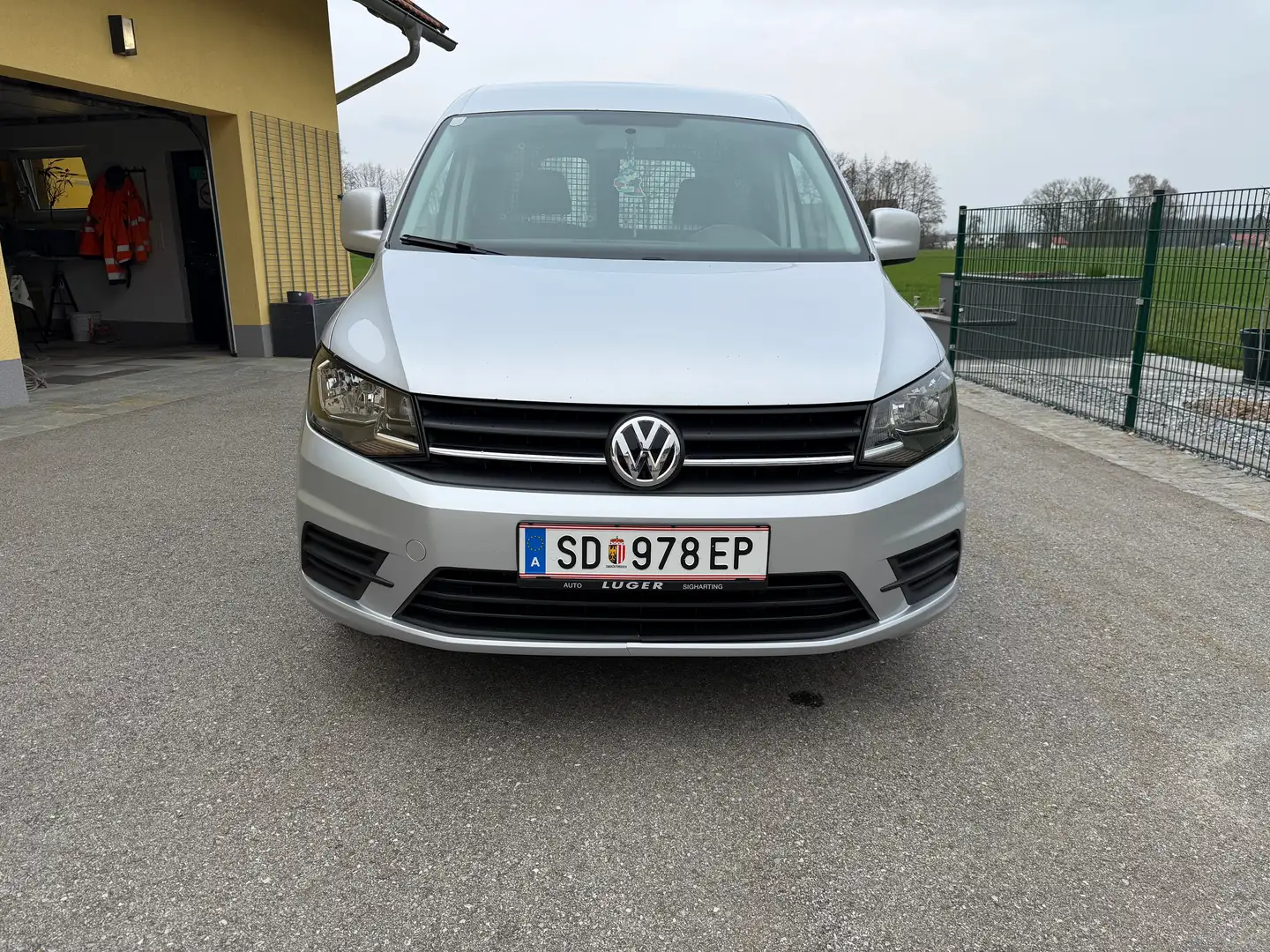 Volkswagen Caddy Caddy Kombi 2,0 TDI Silber - 2