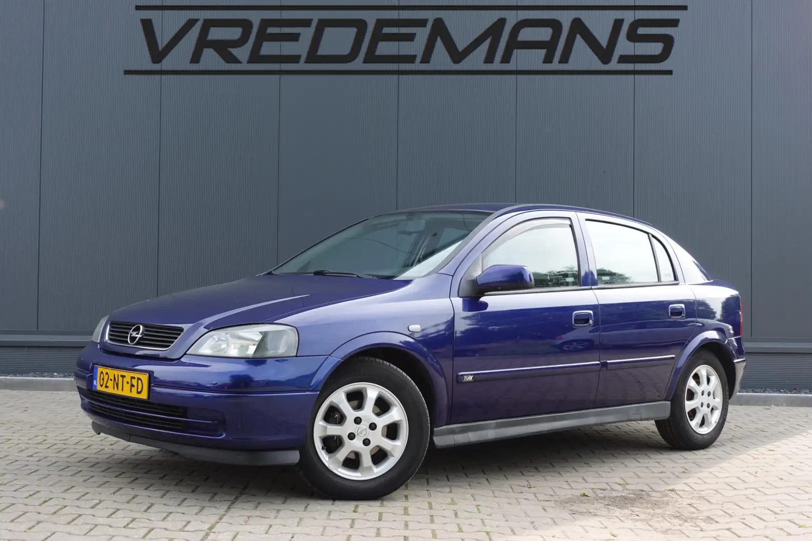 Opel Astra 1.6 Njoy Blauw - 1
