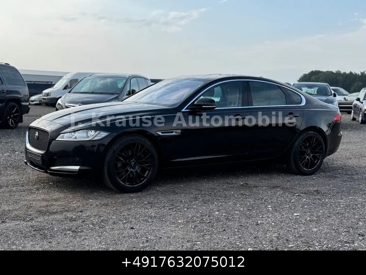 Jaguar XF Pure 2.0D Limo Leder Navi Xenon AHK Aut. Schwarz - 2