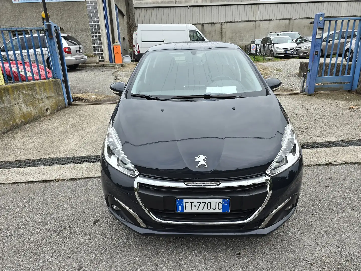 Peugeot 208 5p 1.2 puretech Allure s&s 82cv neopatentati Gris - 1