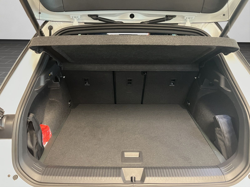 Volkswagen T-Roc R-Line T-ROC NF 1.5 RLineB 110eTSID7F — photo 15