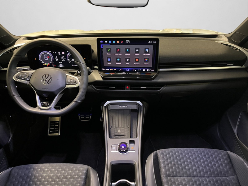 Volkswagen T-Roc R-Line T-ROC NF 1.5 RLineB 110eTSID7F — photo 3