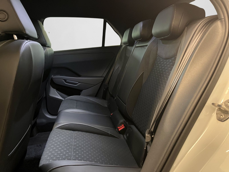 Volkswagen T-Roc R-Line T-ROC NF 1.5 RLineB 110eTSID7F — photo 14