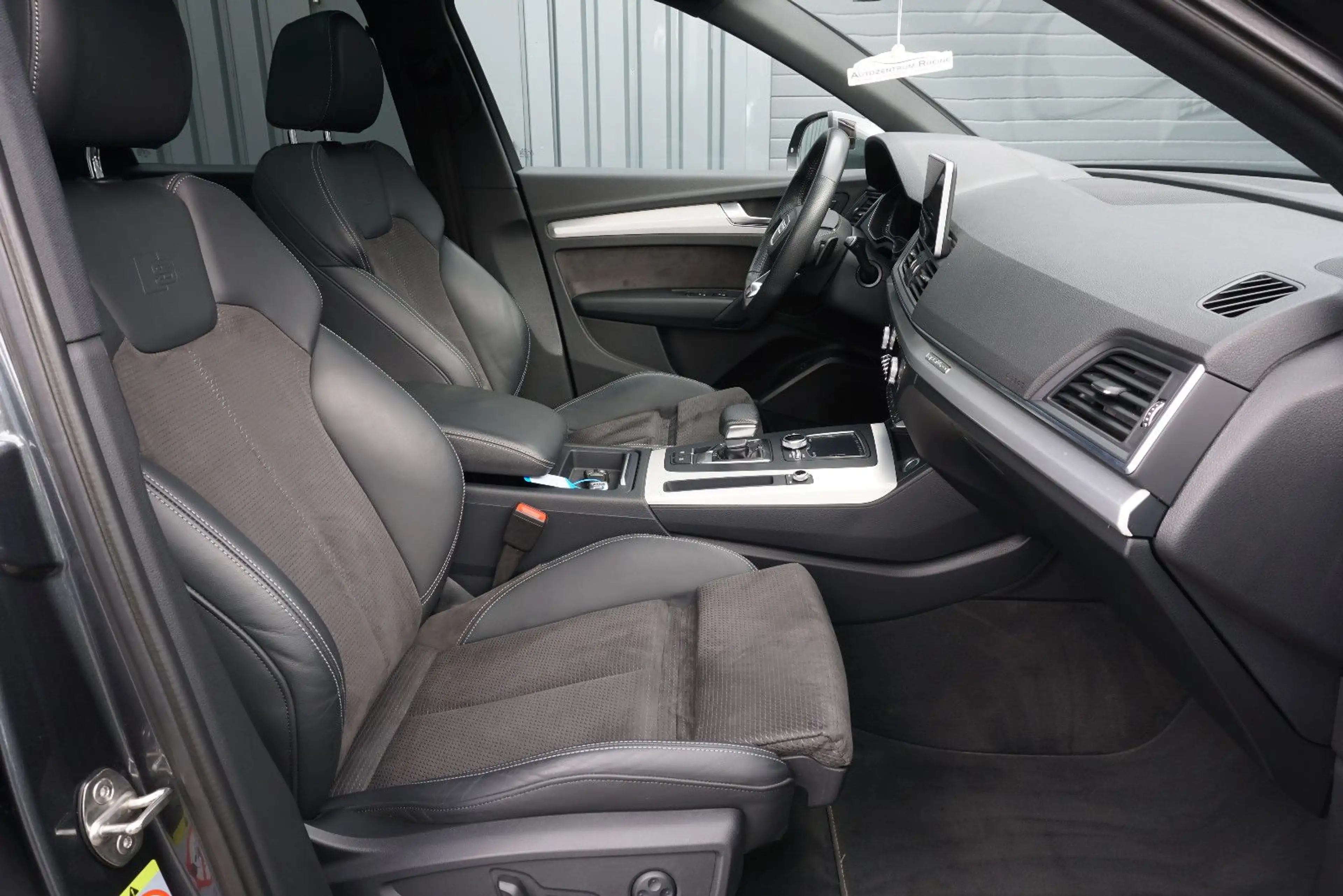 Audi Q5 quattro S-Line 360° Pano Virtual Memory Kessy — photo 13