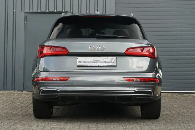 Audi Q5 view 6