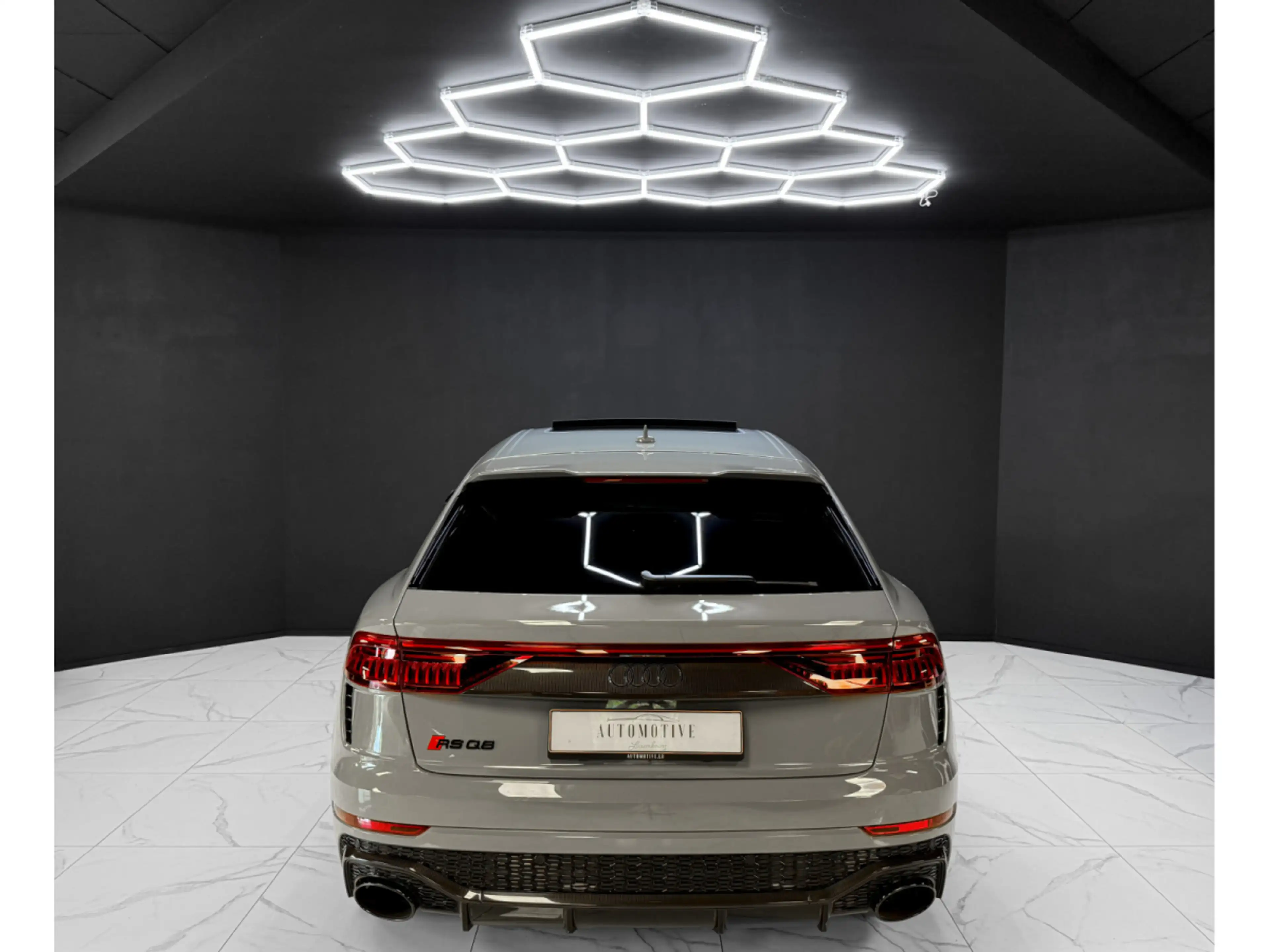 Audi RS Q8 4.0 TFSI quattro / CARBON / B&O / Matrix — photo 4