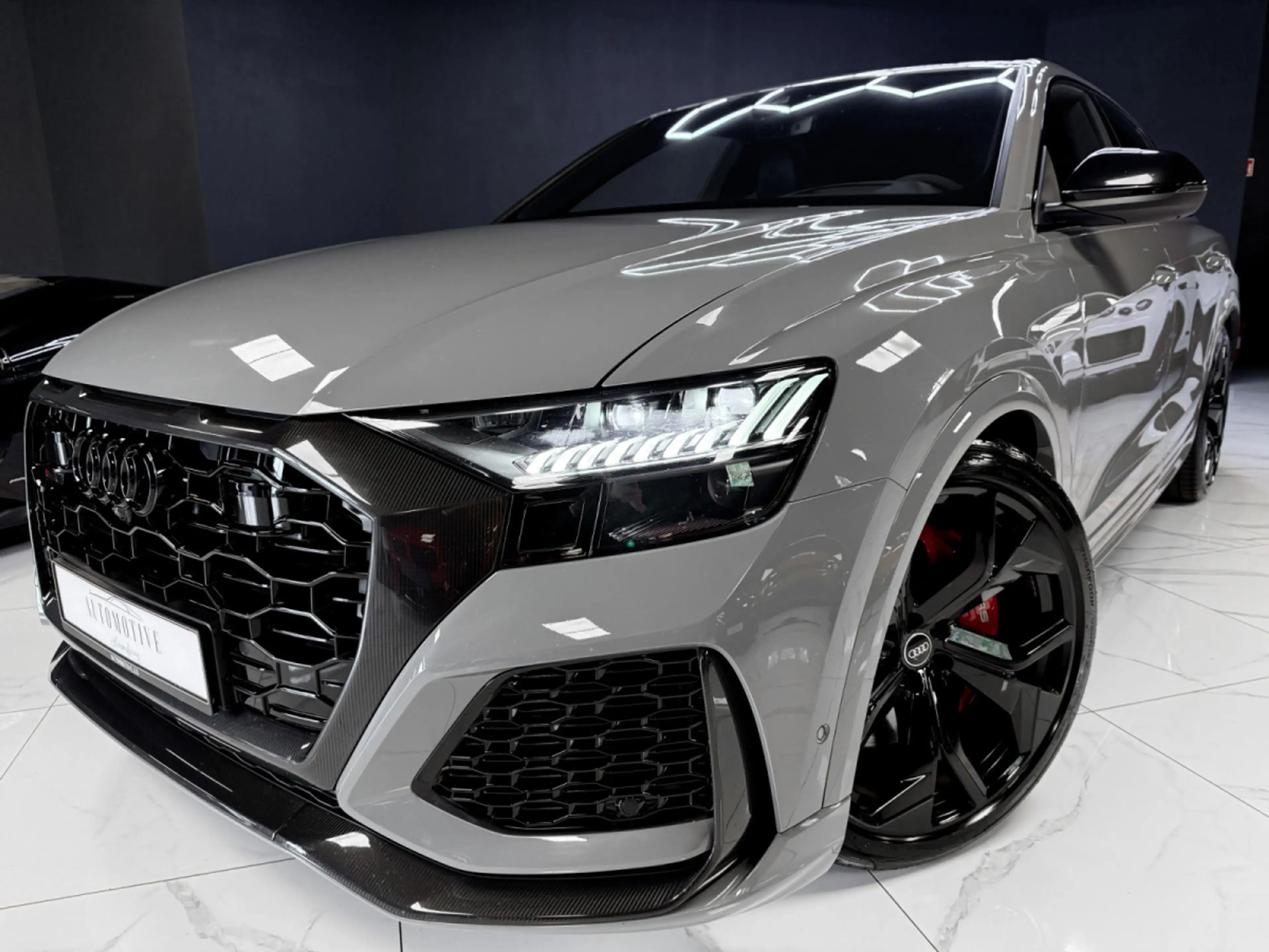 Audi RS Q8 4.0 TFSI quattro / CARBON / B&O / Matrix — photo 15
