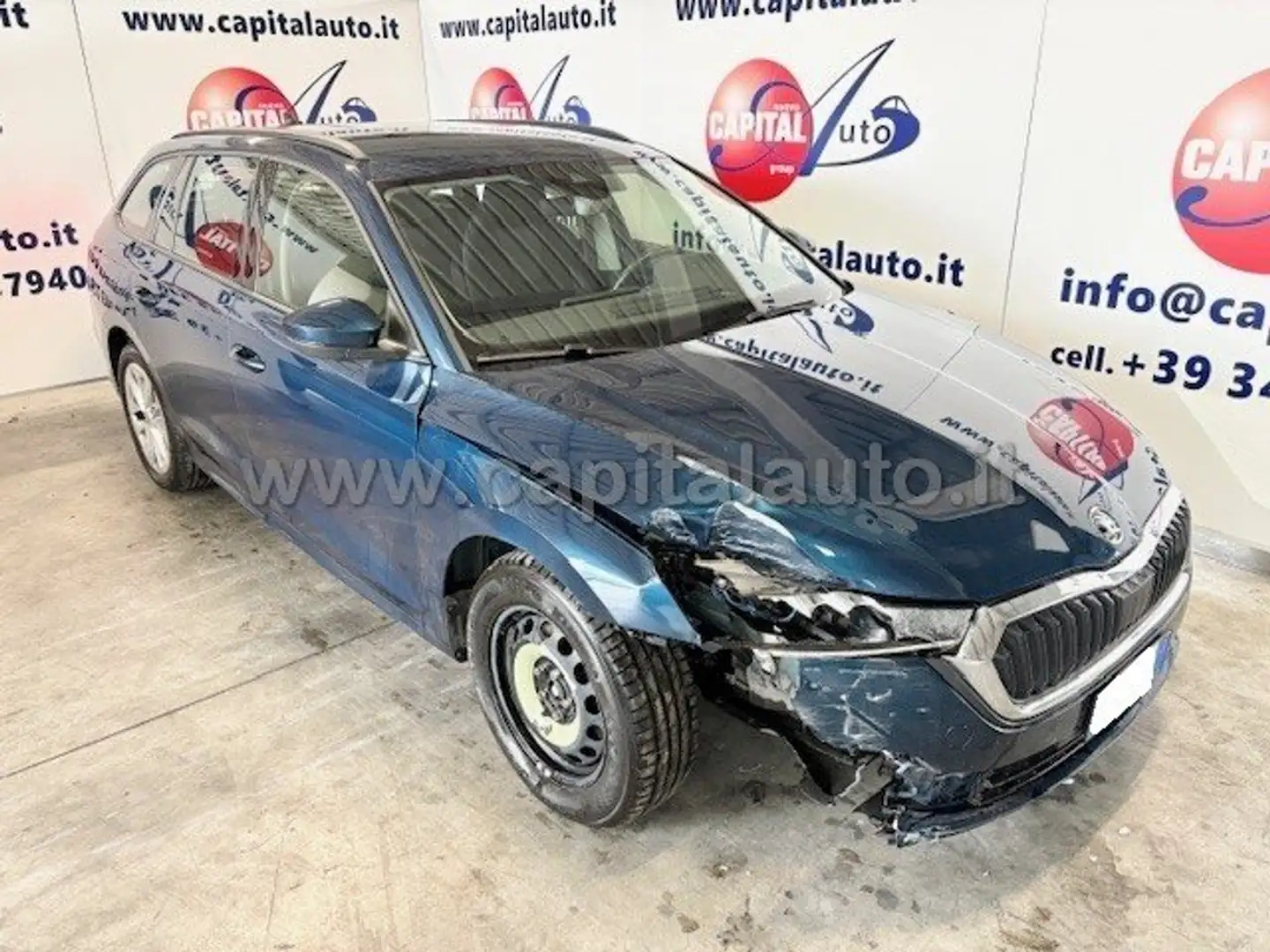 Skoda Octavia SW 2.0 tdi NETTO 11900 Executive 150cv dsg Blu/Azzurro - 2