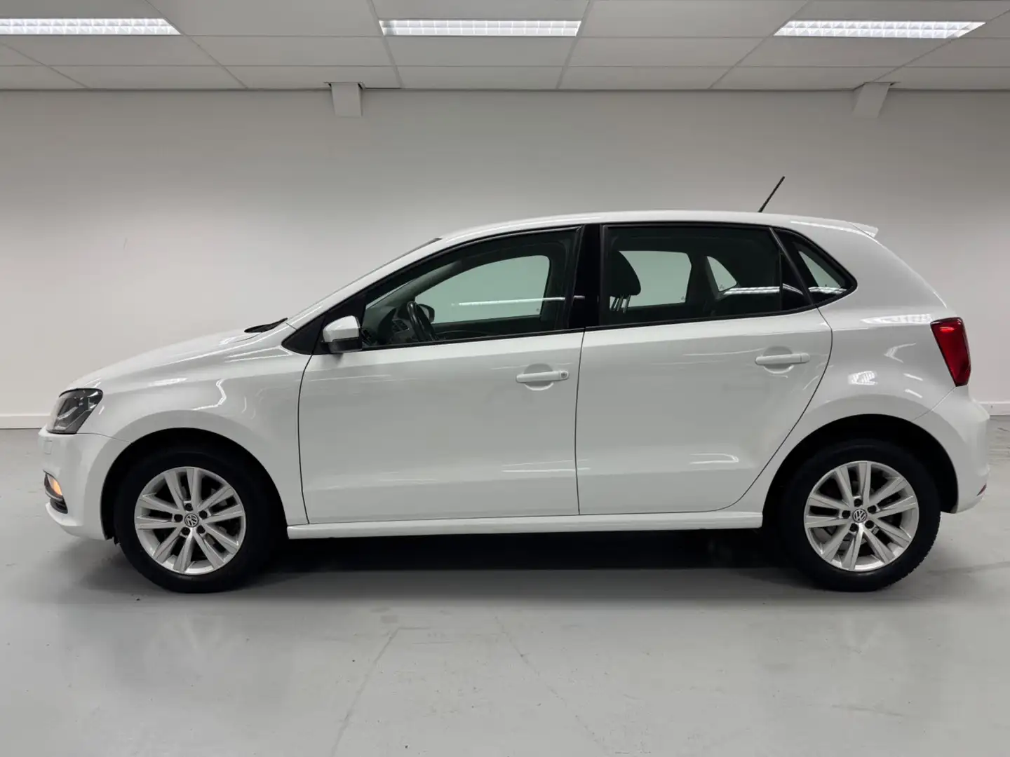Volkswagen Polo 1.2 TSI 90-PK / BLUEMOTION / HIGHLINE / FULL OPTIO Wit - 2