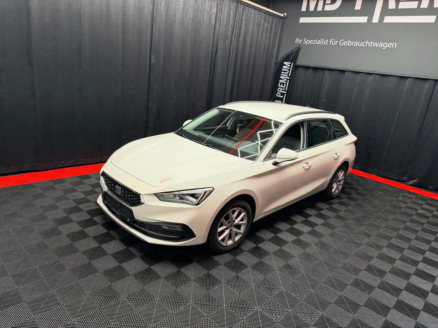 SEAT Leon Style *DSG*KAMER*LED*VIRTUAL* Schwarz - 1