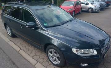 2,0D Aut. Klima SHZ Navi Xenon AHK Tempo BC