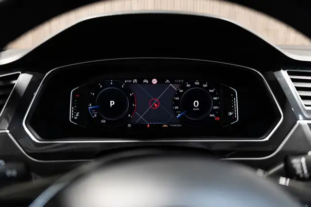 Volkswagen Tiguan view 15