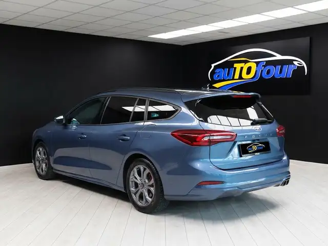 Ford Focus view 4