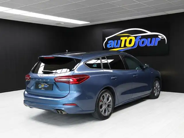 Ford Focus view 8