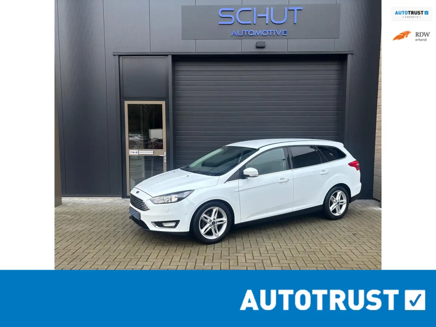 Ford Focus Wagon 125pk Titanium D. RIEM V.V. | CLIMA | CRUISE Weiß - 1