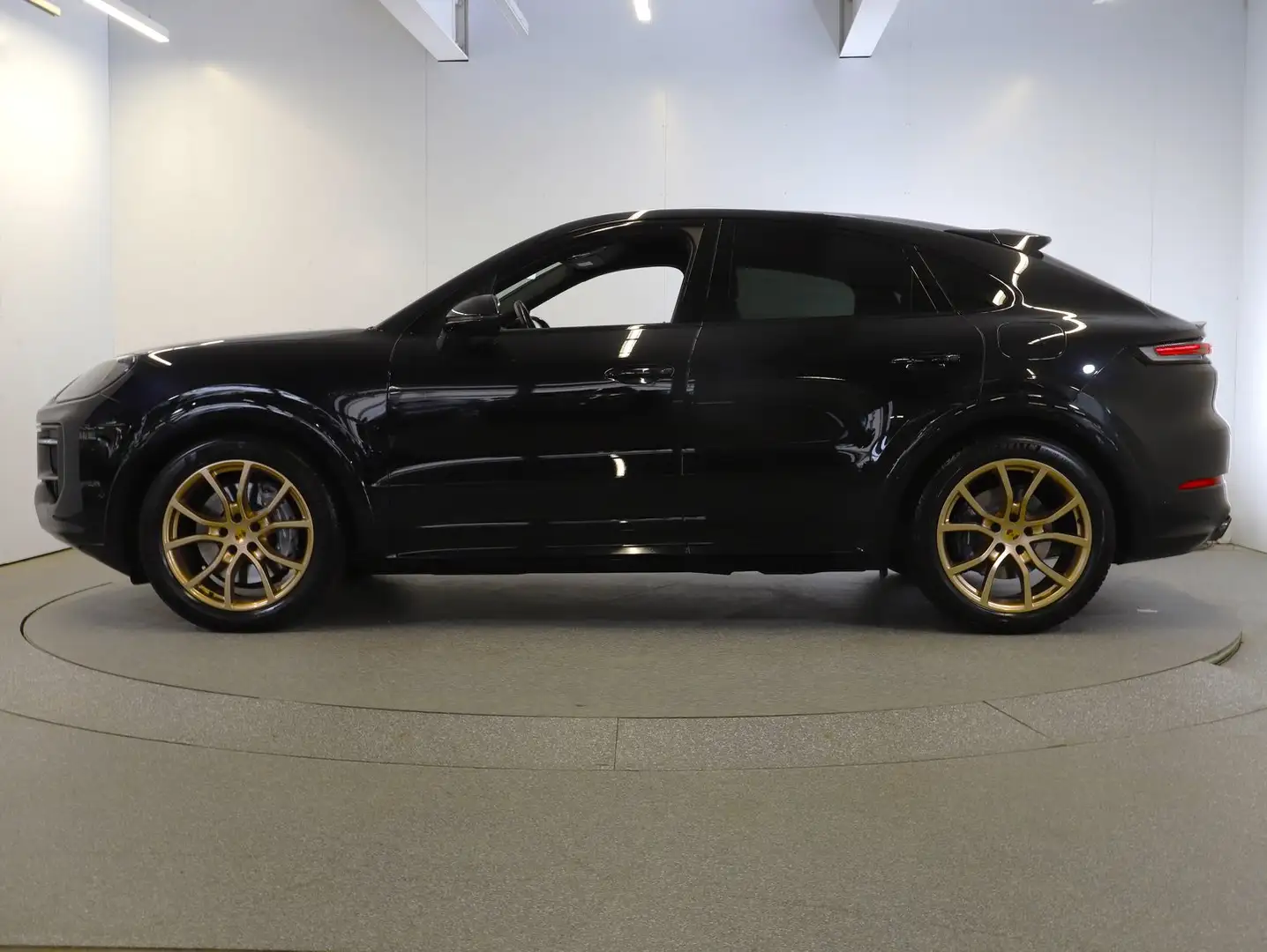 Porsche Cayenne E-Hybrid Coupé Schwarz - 2