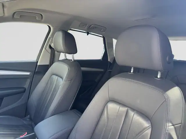 Audi Q5 view 7