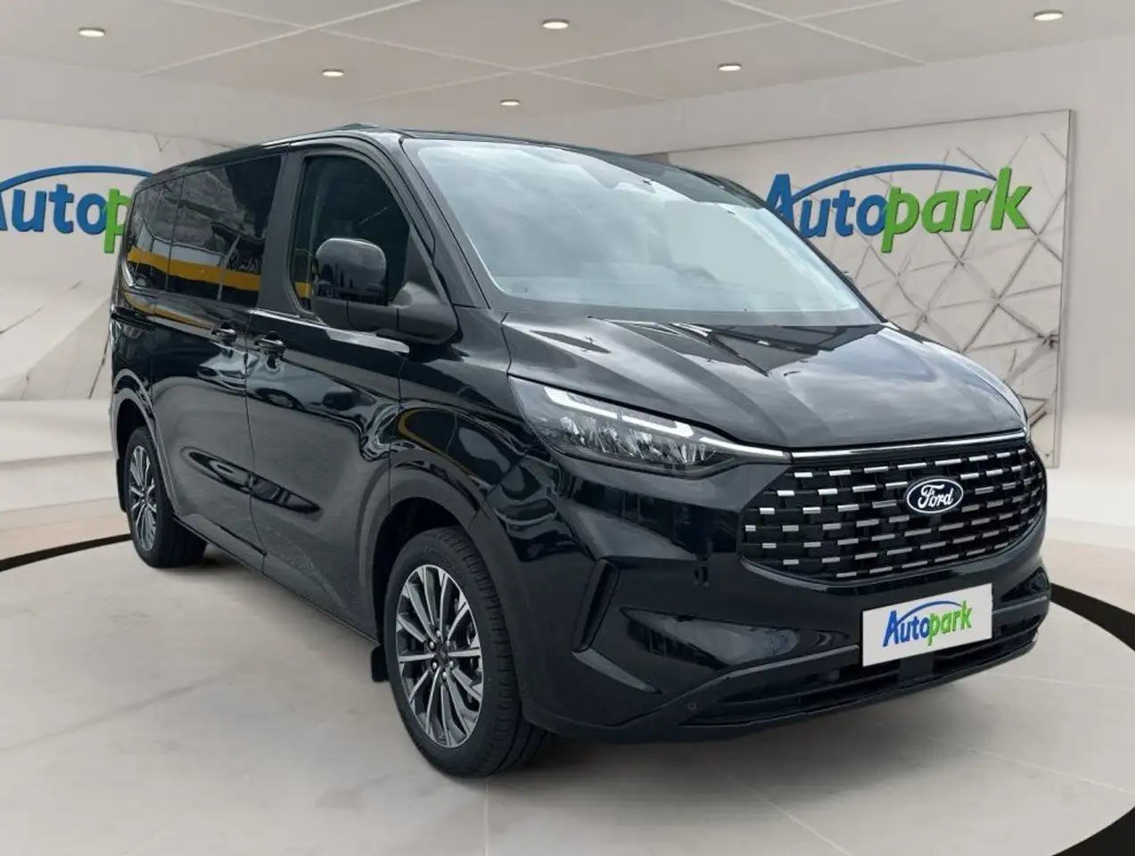 Ford Tourneo Custom 2026