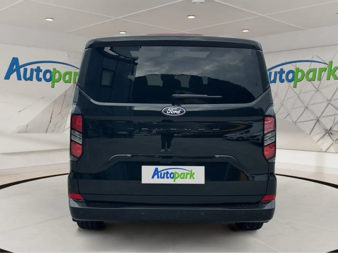 Ford Tourneo Custom 2026 — фото 7