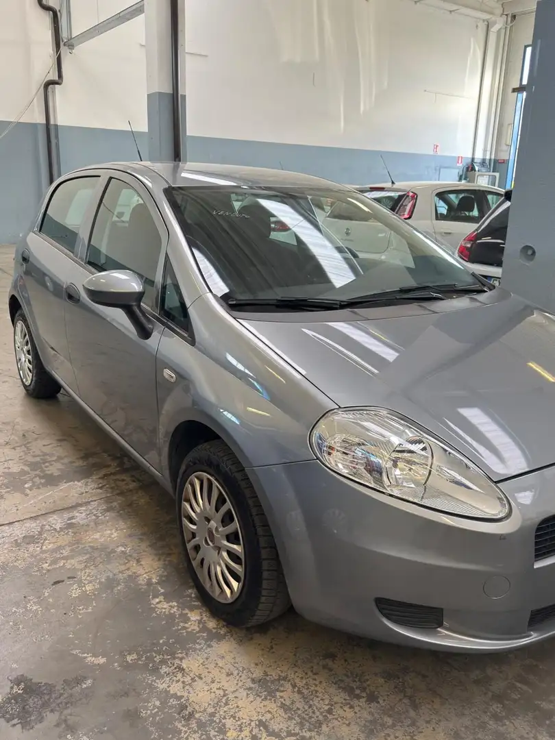 Fiat Grande Punto 5p 1.4 Actual 77cv dualogic - 1