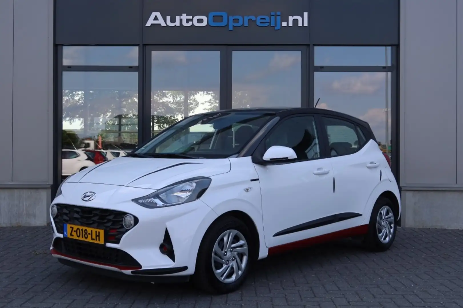 Hyundai i10 1.0 Comfort 5drs. Airco, Carplay, Cruise control, Wit - 1