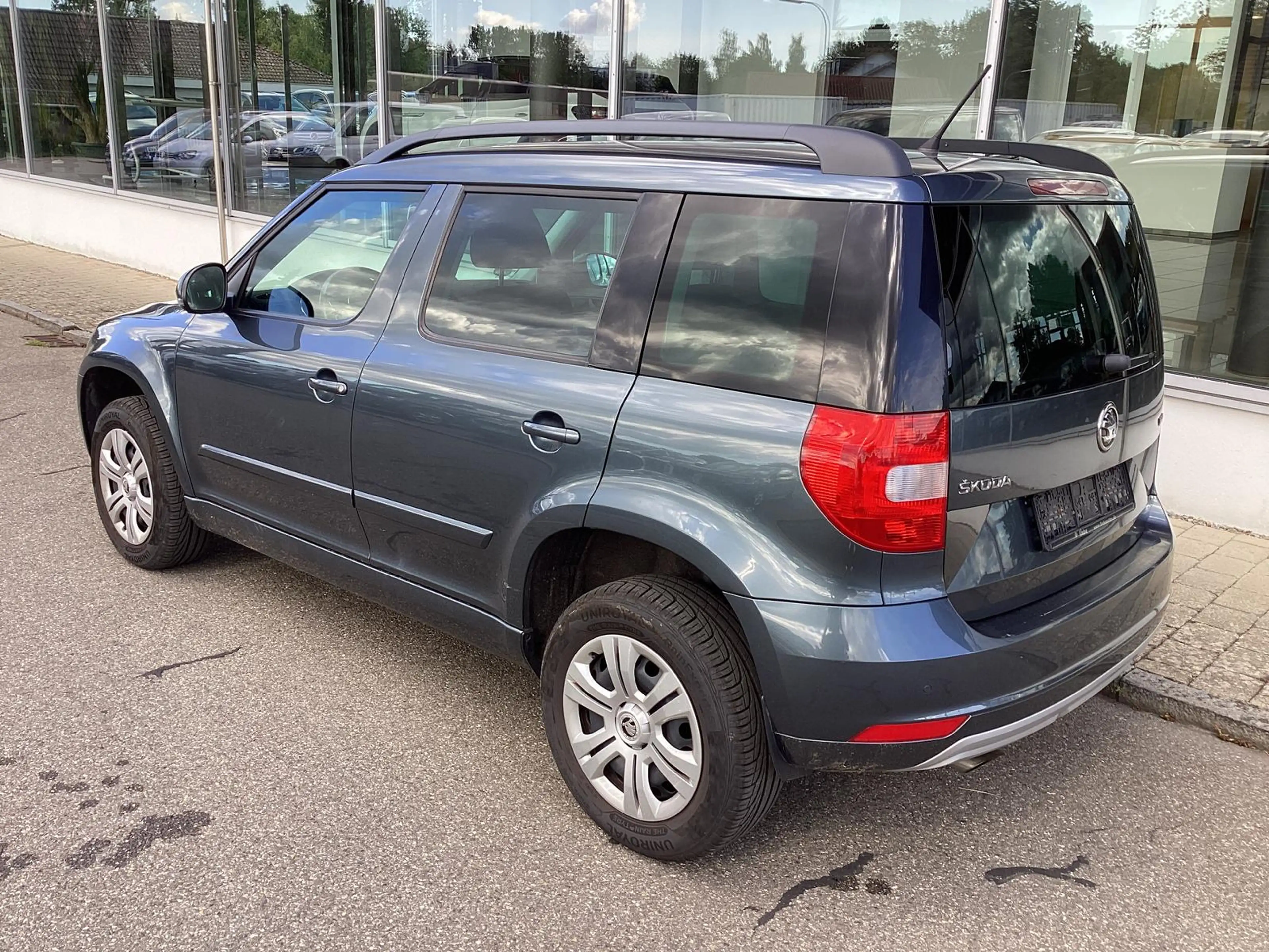 Skoda Yeti 1.2 TSI Cool Edition/Tempomat/PDC/SHZ — photo 3