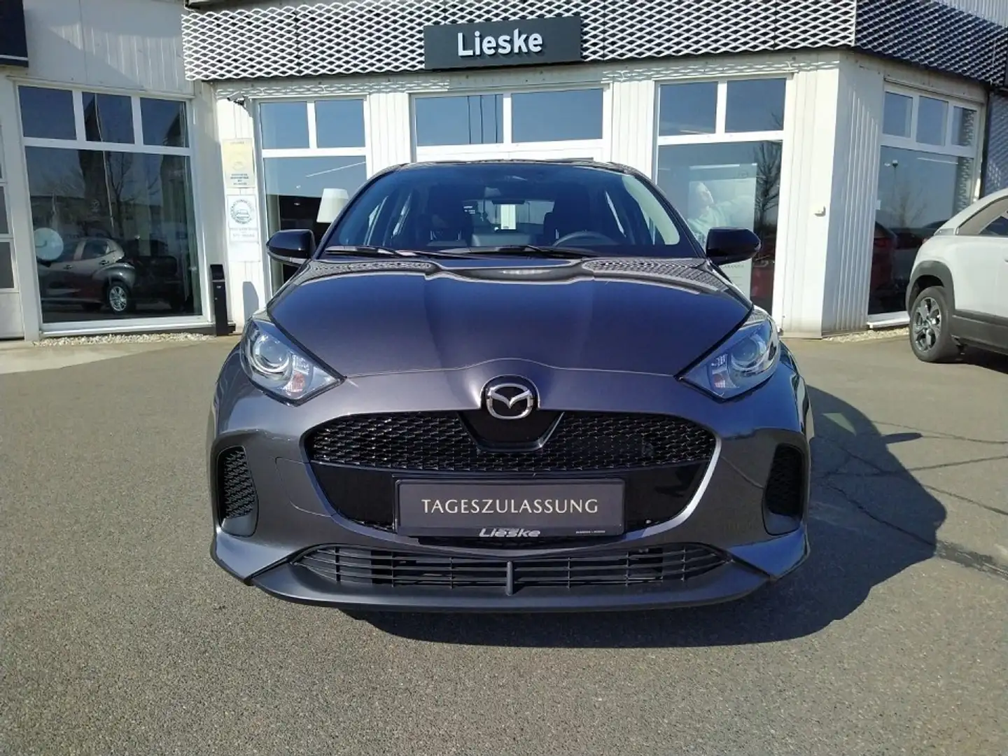 Mazda 2 Hybrid 2024 5HB 1.5L VVT-i 116 PS e-CVT FWD CENTRE Grau - 1