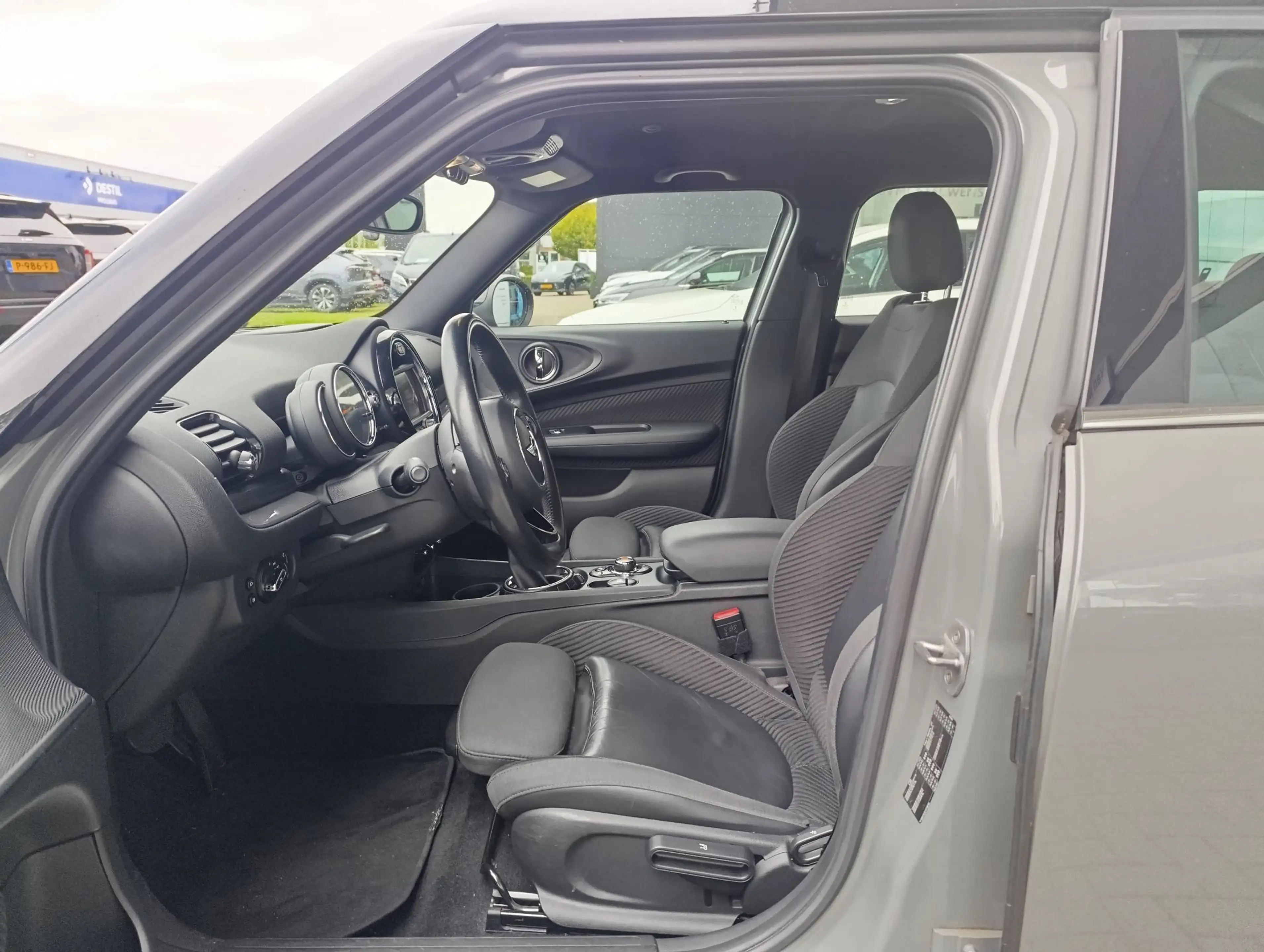 MINI Cooper Clubman 1.5 Chili Business Plus | BTW-auto | Stoelverwarmi — photo 7