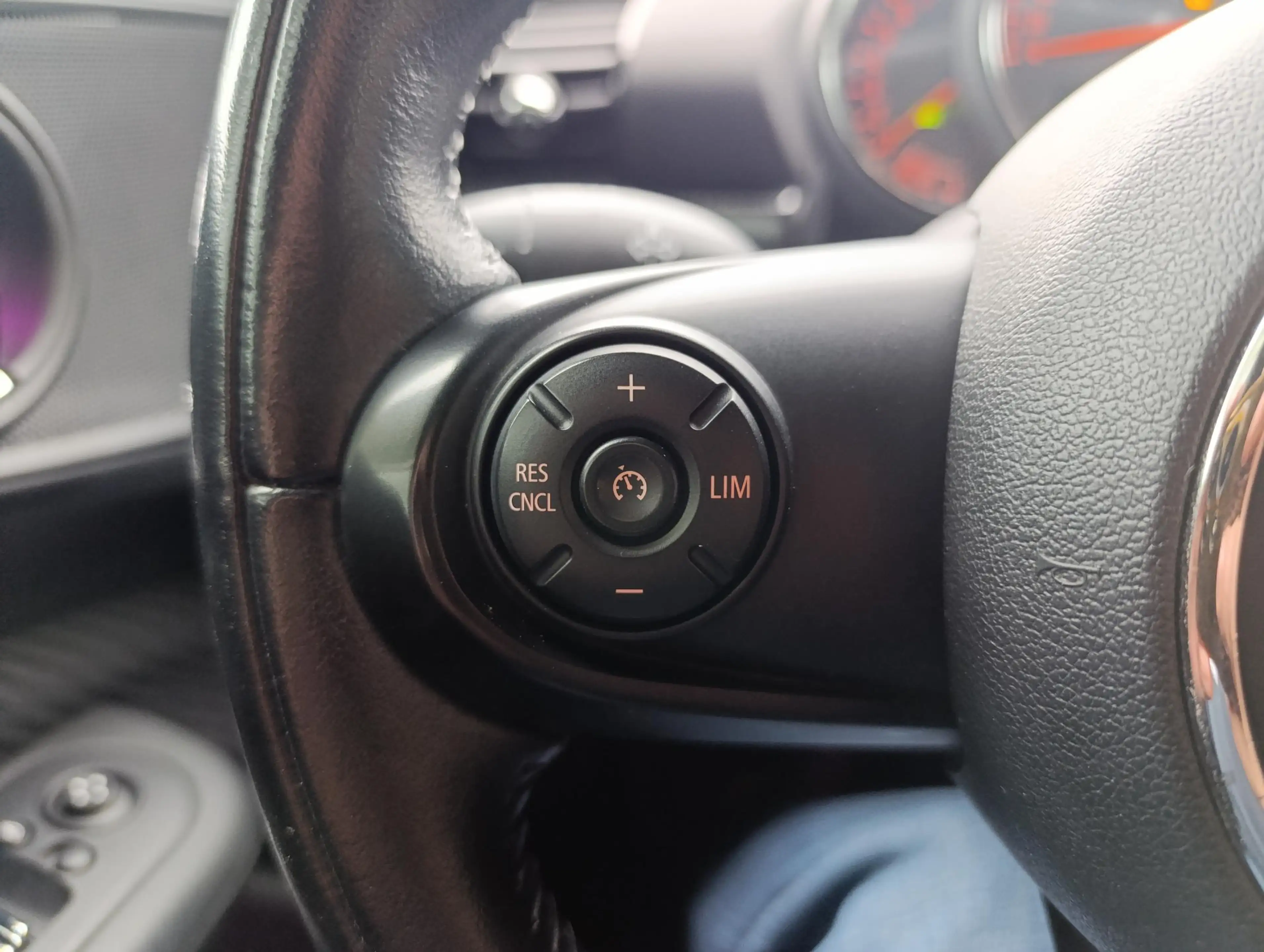 MINI Cooper Clubman 1.5 Chili Business Plus | BTW-auto | Stoelverwarmi — photo 15