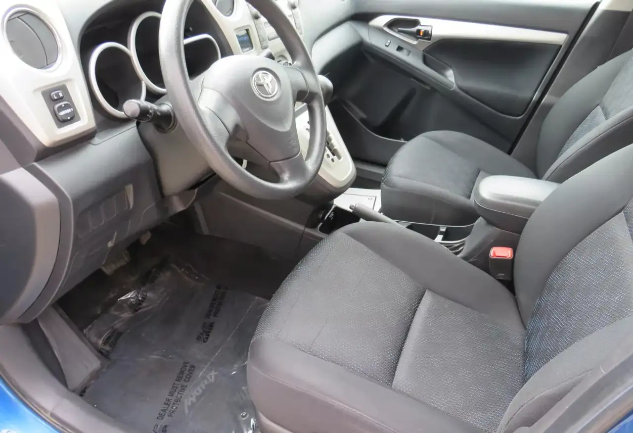Toyota Matrix снимка Toyota Matrix