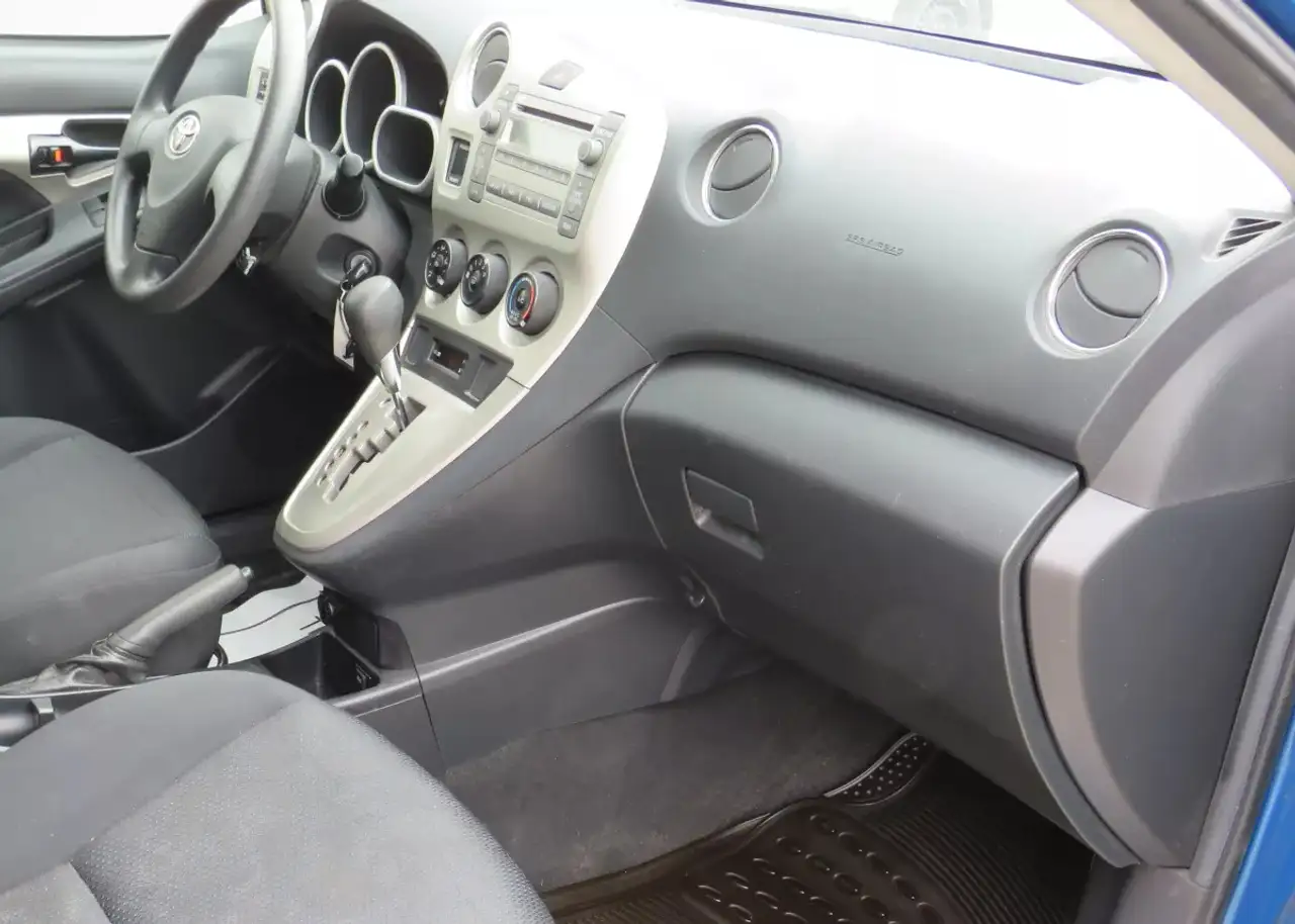 Toyota Matrix снимка Toyota Matrix