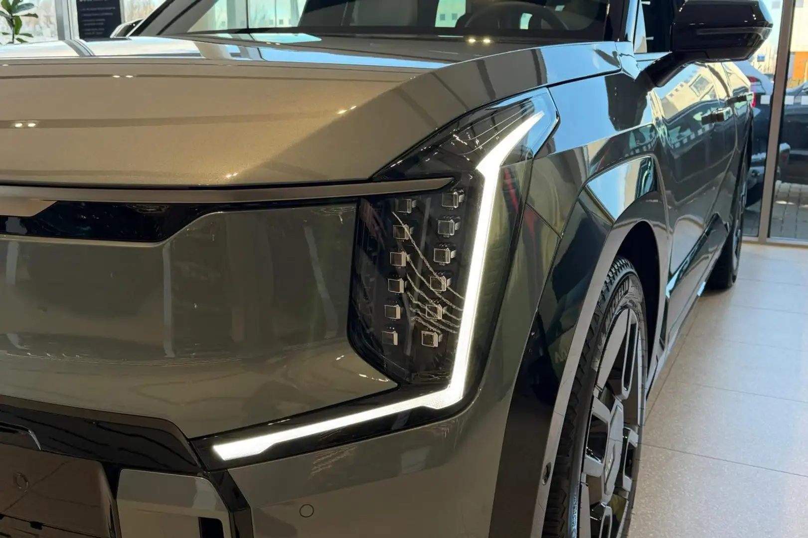 Kia EV9 GT-Line AWD 99.8 kWh | Alleen beschikbaar voor pro Grün - 2