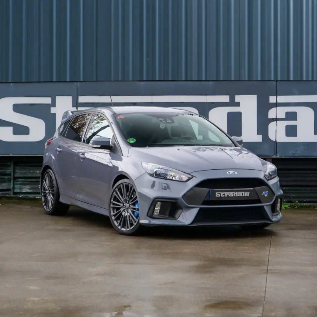 Ford Focus RS Performance Grau - 1